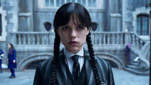 Wednesday 2 přinese spoustu nových postav. Ukázka slibuje nové záhady i šermířský souboj