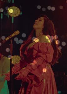Mon Laferte, miluju tě