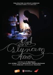 Pod sluncem tma plakát