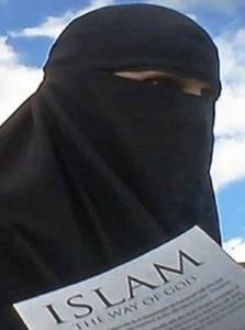 ISIS: Women Unveiled plakát