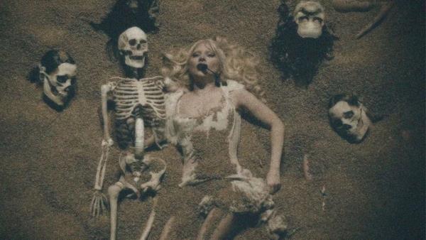 Lady Gaga: MAYHEM na Praia