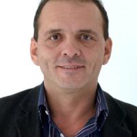 Ákos Köszegi