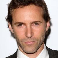 Alessandro Nivola