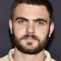 Alex Roe