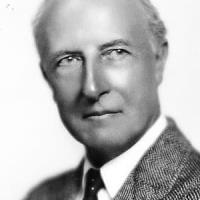 Arnold Lucy