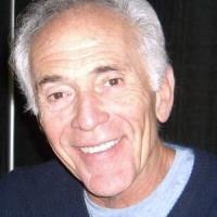 Bruce Weitz