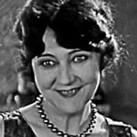 Charlotte Mineau