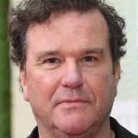 Douglas Hodge