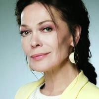 Elle Kull