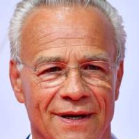 Klaus J. Behrendt