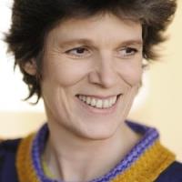Laura Benson