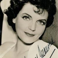 Margit Manstad
