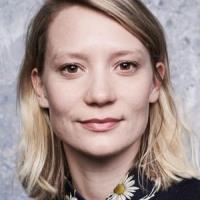 Mia Wasikowska
