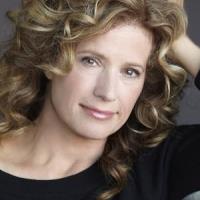 Nancy Travis