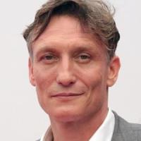 Oliver Masucci