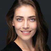 Öznur Serçeler