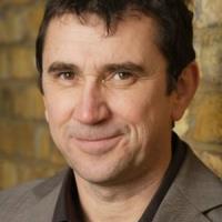 Phil Daniels