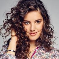 Sarah Aratoová