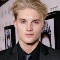 Toby Hemingway