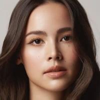 Urassaya Sperbund
