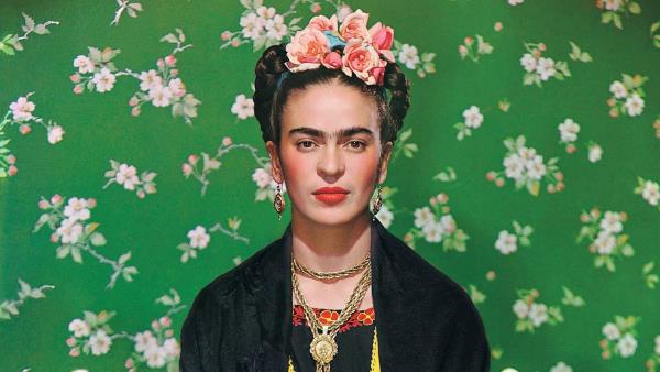 Becoming Frida Kahlo